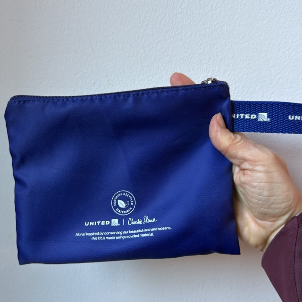 Limited Edition Christie Shinn x United Airlines Travel Case and Amenity Kit - Picture 6 of 6
